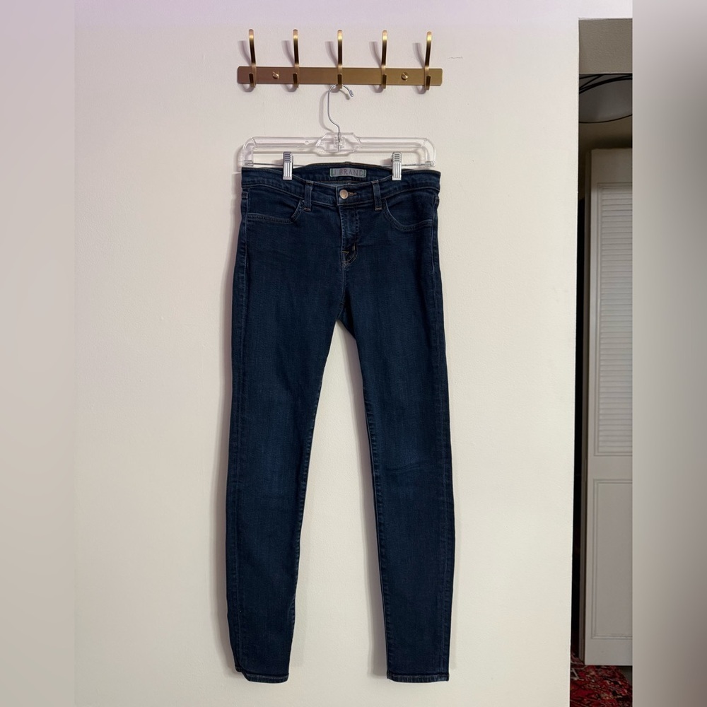 J Brand Dark Women Jeans Size 26 Blue Dark Wash Mid-Rise Straight Leg CLEAN - Picture 1 of 6